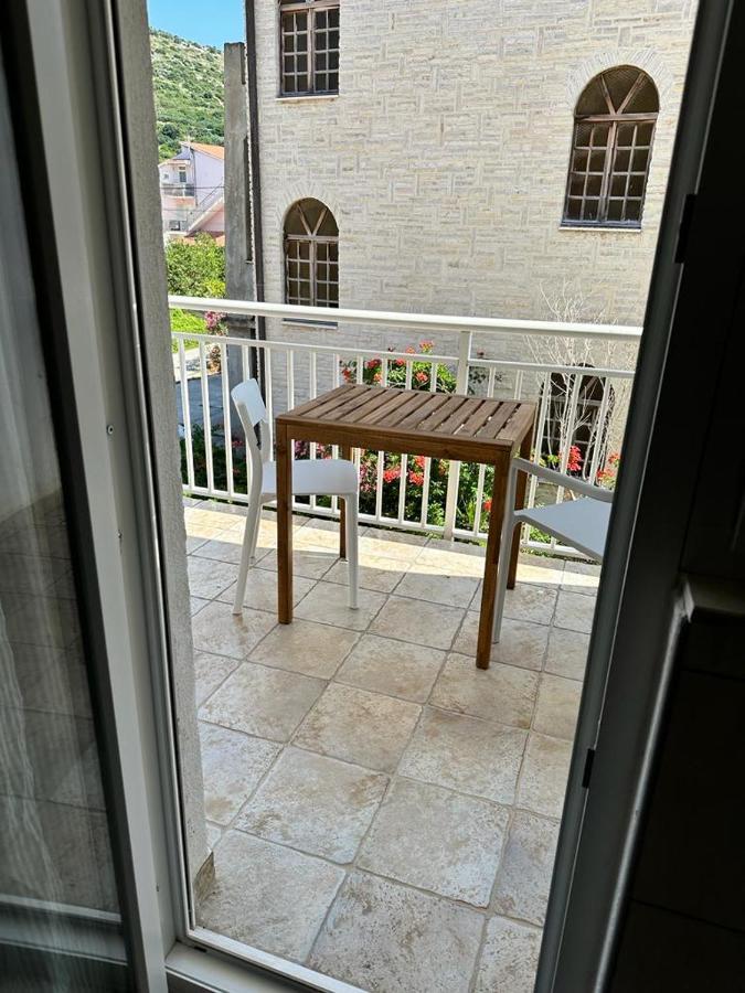 Zora * Trogir