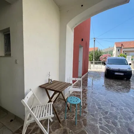 Apartments Zora Trogir Exterior photo