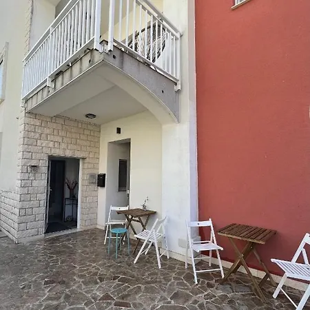 Apartments Zora Trogir Exterior photo